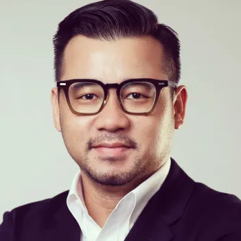 Nghia Hoang